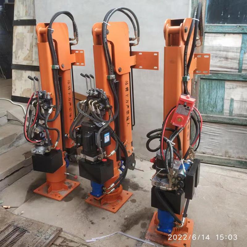 琉球乡重汽蓝牌随车吊 3.2吨 国六动力强 液压驱动 农用自卸起重机